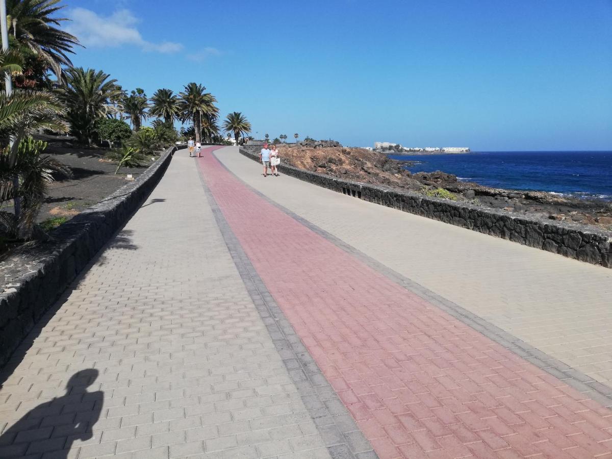 Apartamento Dino 10 Playa Roca Lägenhet Costa Teguise Exteriör bild