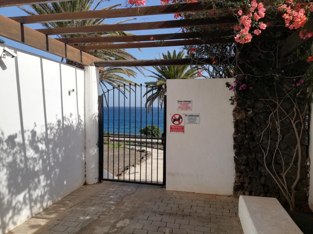 Apartamento Dino 10 Playa Roca Lägenhet Costa Teguise Exteriör bild