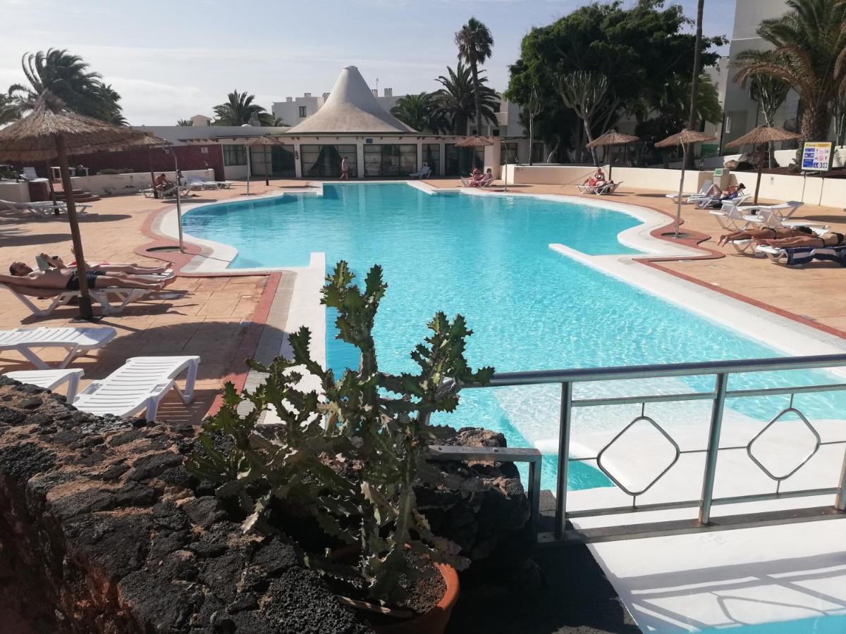 Apartamento Dino 10 Playa Roca Lägenhet Costa Teguise Exteriör bild